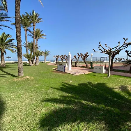 Apartamento ático En Primerísima Linea De Playa!!! Dénia