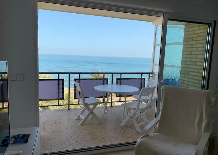 Atico En Primerisima Linea De Playa!!! * دينايا